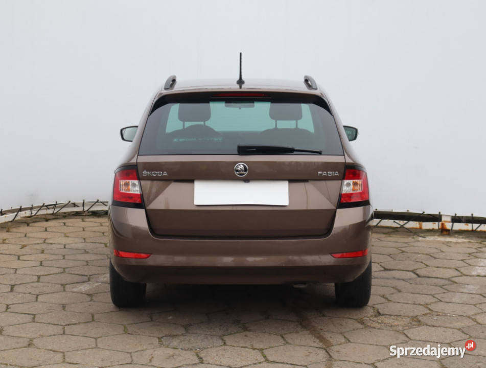 Skoda Fabia 10 TSI Łódź