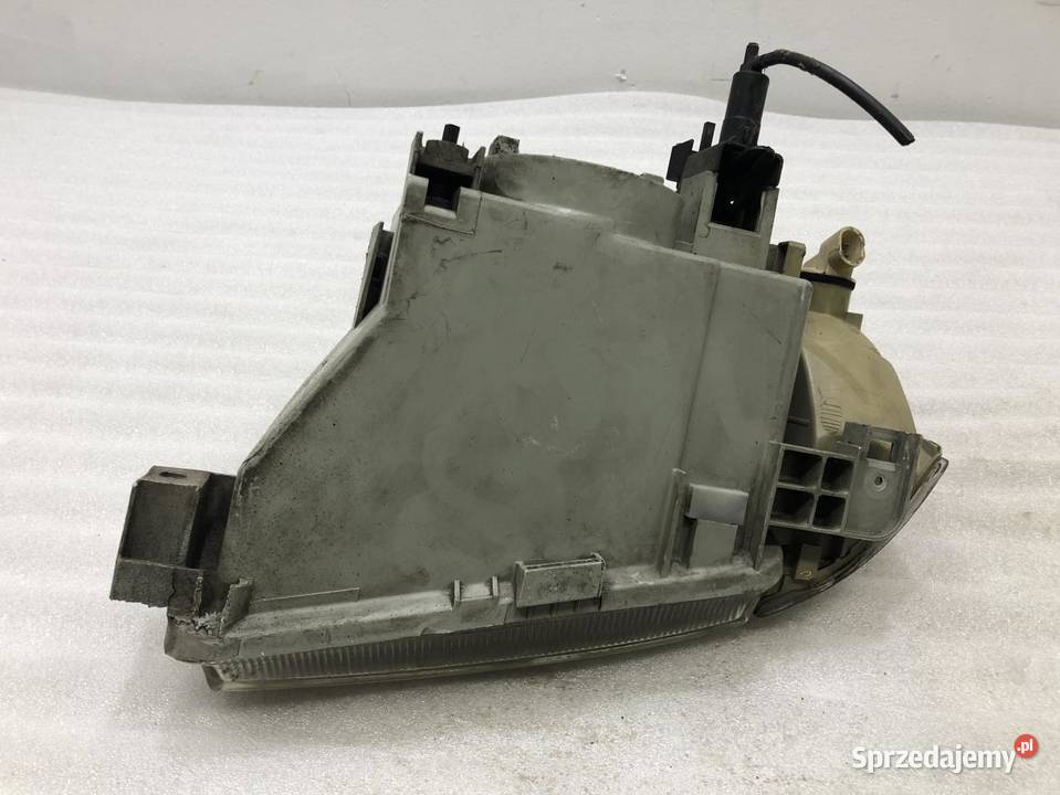 LAMPA PRAWY PRZÓD RENAULT CLIO I EU 9799 Lampy przeciwmgielne wielkopolskie