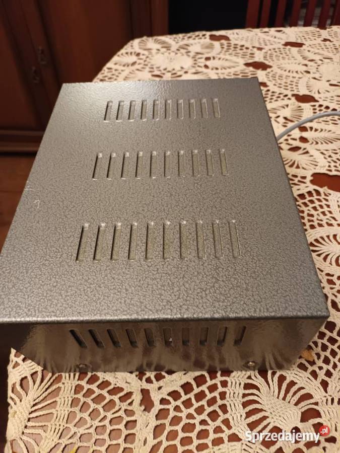 Wzmacniacz Bez Nazwy sprawny stereo obudowa Tychy