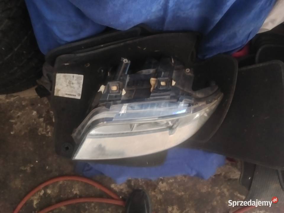 A6 C5 LIFT REFLEKTOR LEWY Lampy przednie