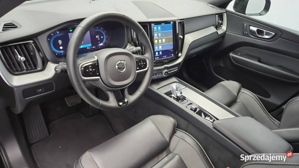 Volvo XC 60 B4 D Plus Dark aut Z Polskiego światła do jazdy dziennej mazowieckie Warszawa
