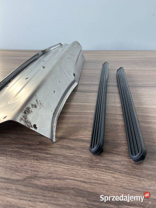 NOWY CZESKI PODEST PODNÓŻEK KIEROWCY LEWY GUMA Bielsko-Biała