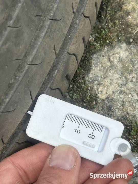 Sprzedam komplet Opony continental lato Strzegom