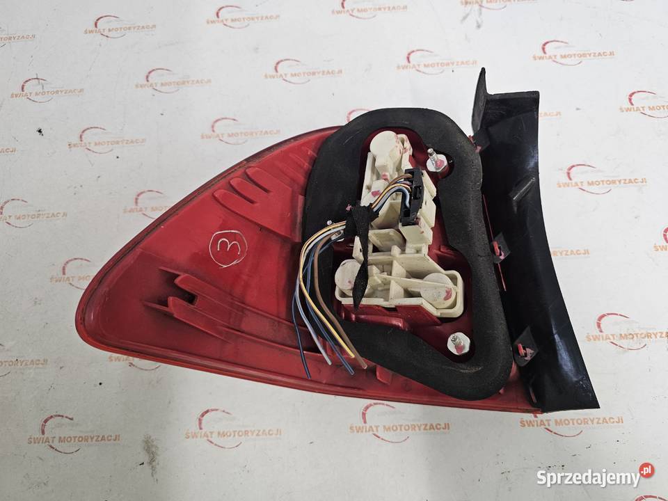 BMW E91 LIFT 11r lampa prawy tył 7160062 Kielce sprzedam