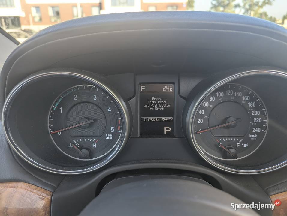 Jeep grand Cherokee wk2 30crd niski przebieg mazowieckie Legionowo