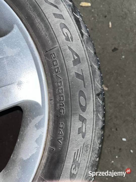 trzy strukturalne felgi ford koła opony opolskie Lubrza