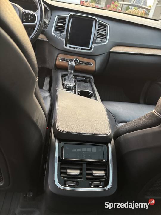 Volvo XC90 2021 20 AWD 7 osób FV23 Sulejówek