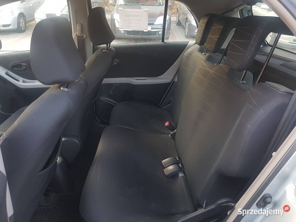 Toyota Yaris SOL VVTI 13 BENZYNA