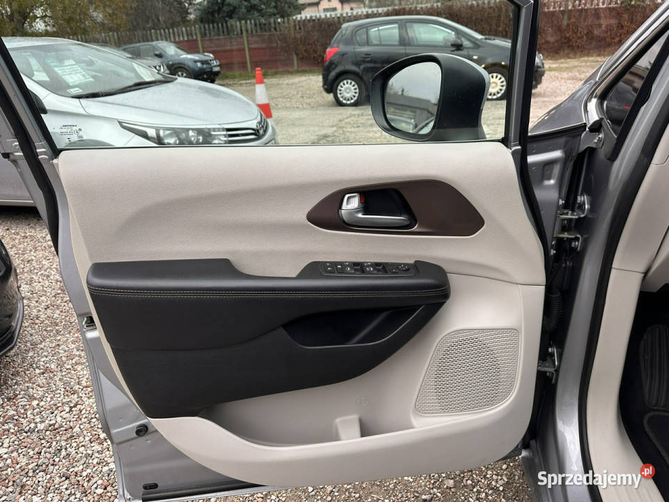 Chrysler Pacifica 36 benzynaAutomat8 szary Warszawa sprzedam