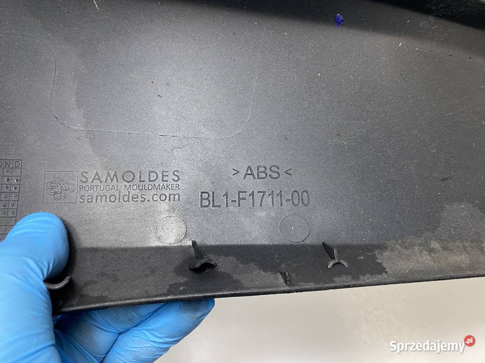 YAMAHA X XMAX 1823 LEWY DEKOR LISTWA BOCZEK