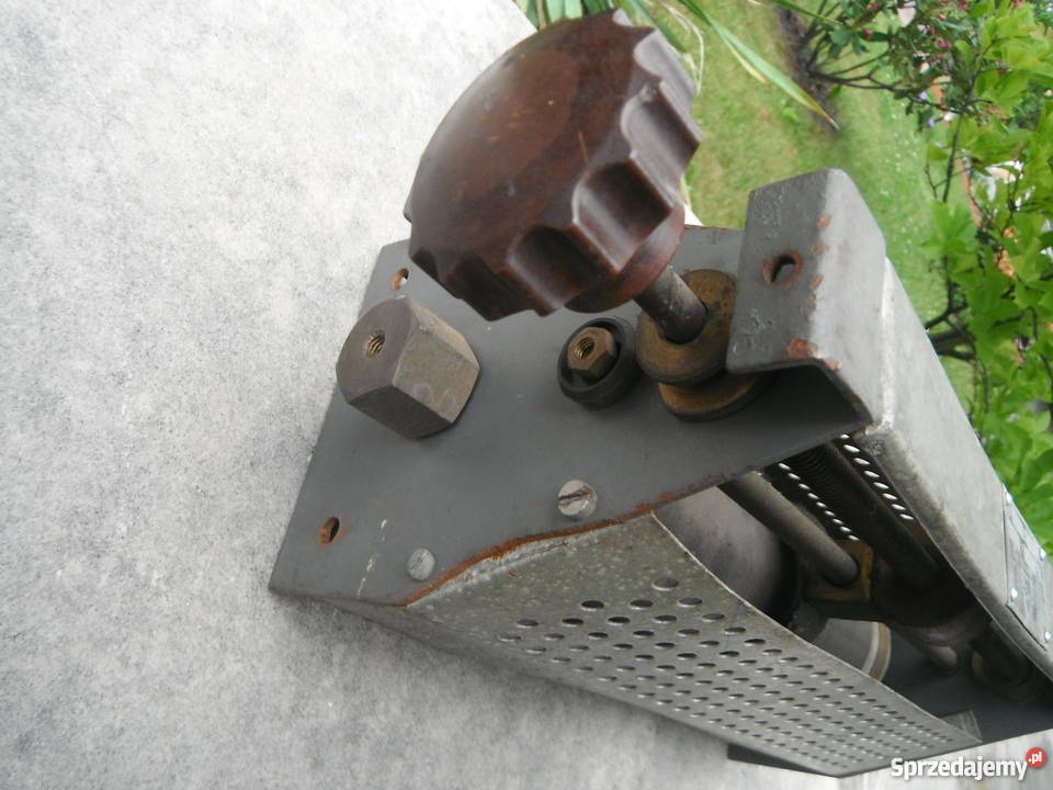 Laboratoryjny opornik suwakowy OL1 3000Ohm 023A Części i akcesoria Chlewiska