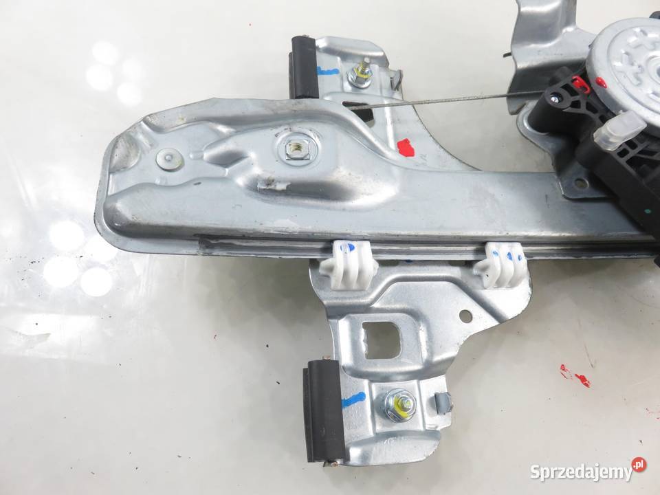 PODNOŚNIK SZYBY LEWY TYLNY OPEL MOKKA 98820SUV20