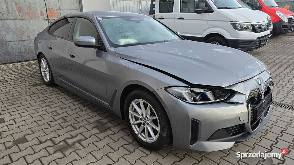 BMW i4 703kWh eDrive 35 75000 NETTO Rok produkcji 2024 Nowy Świętów sprzedam