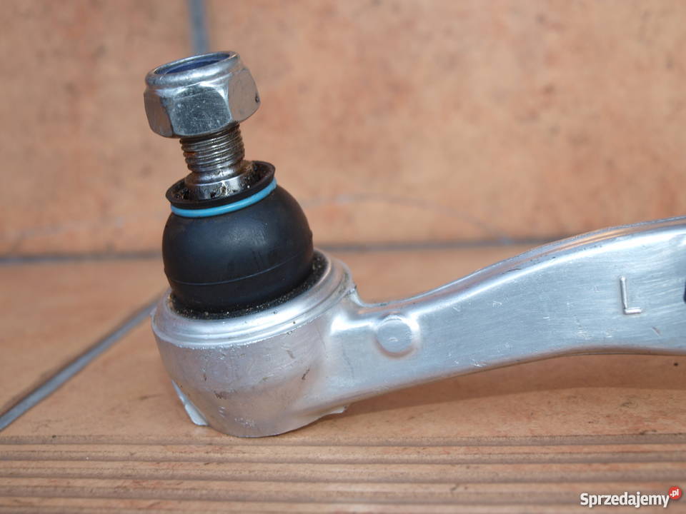 Mercedes C klasa W204 wahacz lewy przód nowy Kalisz