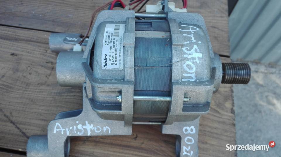 Pralka Ariston wąska Śilnik Zbiersk