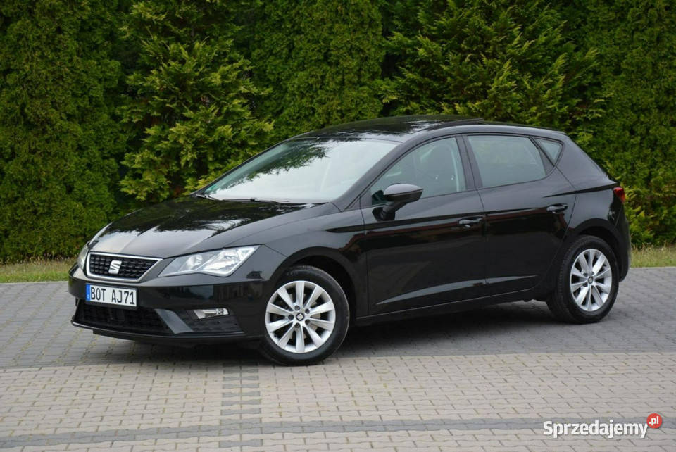 Seat Leon Led Beats Panorama Navi FrontAssist czarny