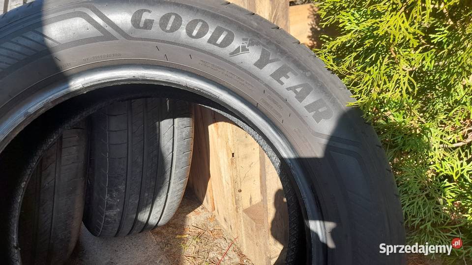 Komplet opon 4 sztuki Goodyear Efficientgrip 2 lato Garby sprzedam