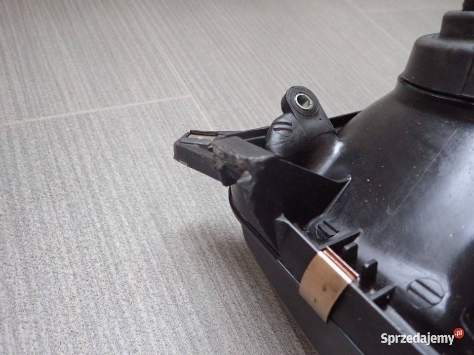 Reflektor Lampa Przód Brak Jednego Uchwytu lubuskie Strzelce Krajeńskie sprzedam