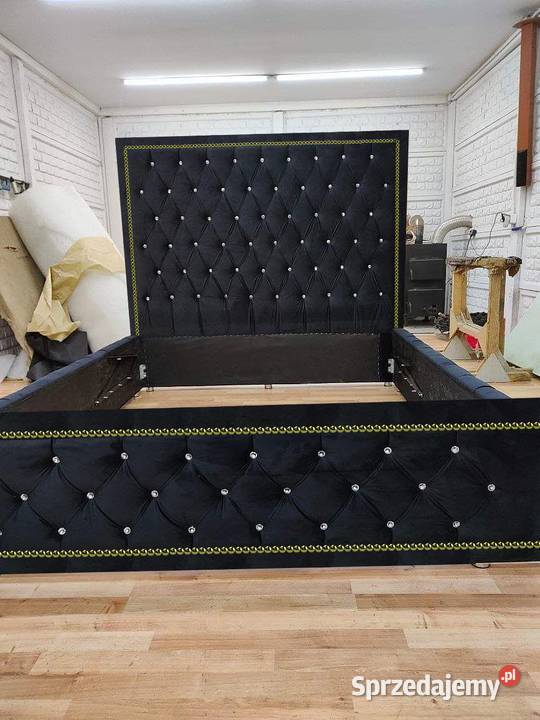 Łóżko tapicerowane 160x200 glamour chesterfield krysztalki