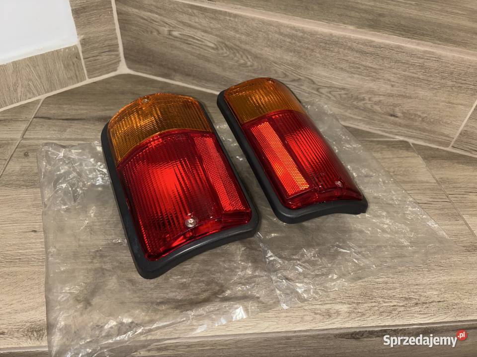 Nowe lampy tył tylne PL Fiat 126p El Elegant Trzebinia