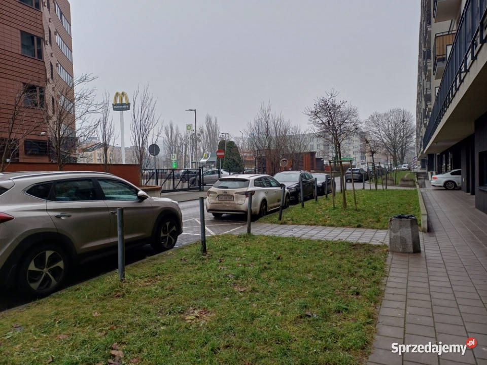 Lokal użytkowy szeroka witryna wykończony Łódź
