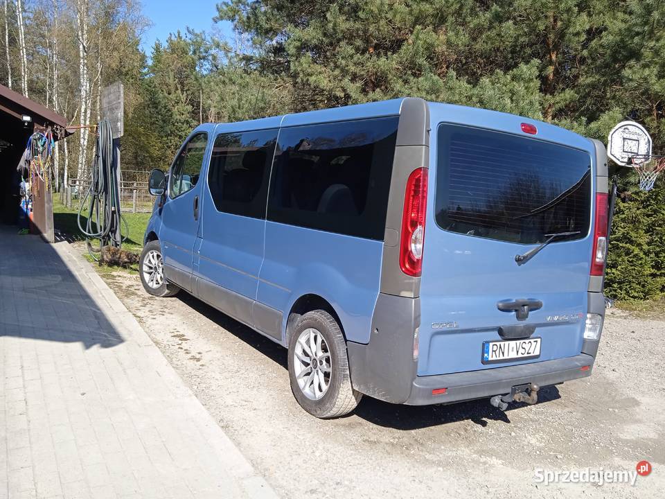 Opel Vivaro 9 osobowy 258000km Racławice