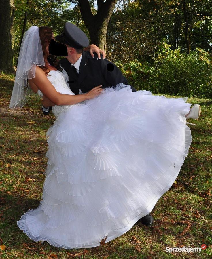 przepiękną suknie ślubną Emmi Mariage Giovani 3 Radom