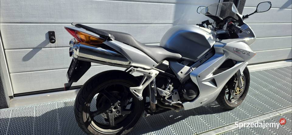 Honda vfr 800 vtec rc46 Honda Wróblew