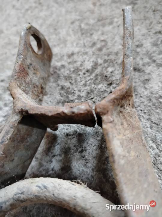 Podnóżki centralne Komar Sanok