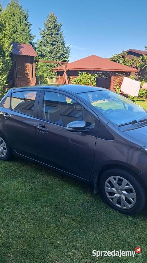 TOYOTA YARIS lakier metallic