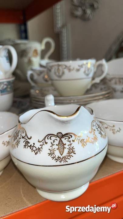 Filiżanka Royal Vale białożółta złoto Made in sprzedam