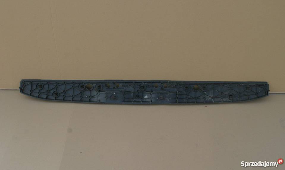 CRAFTER SPRINTER 906 OSŁONA PAS PRÓG TYŁ Bieleń