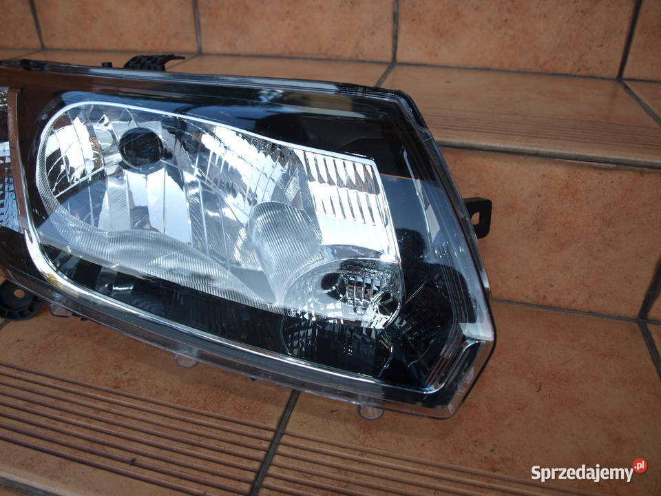 Dacia Logan II lampa prawa przód zwykła 2012 osobowe Kalisz