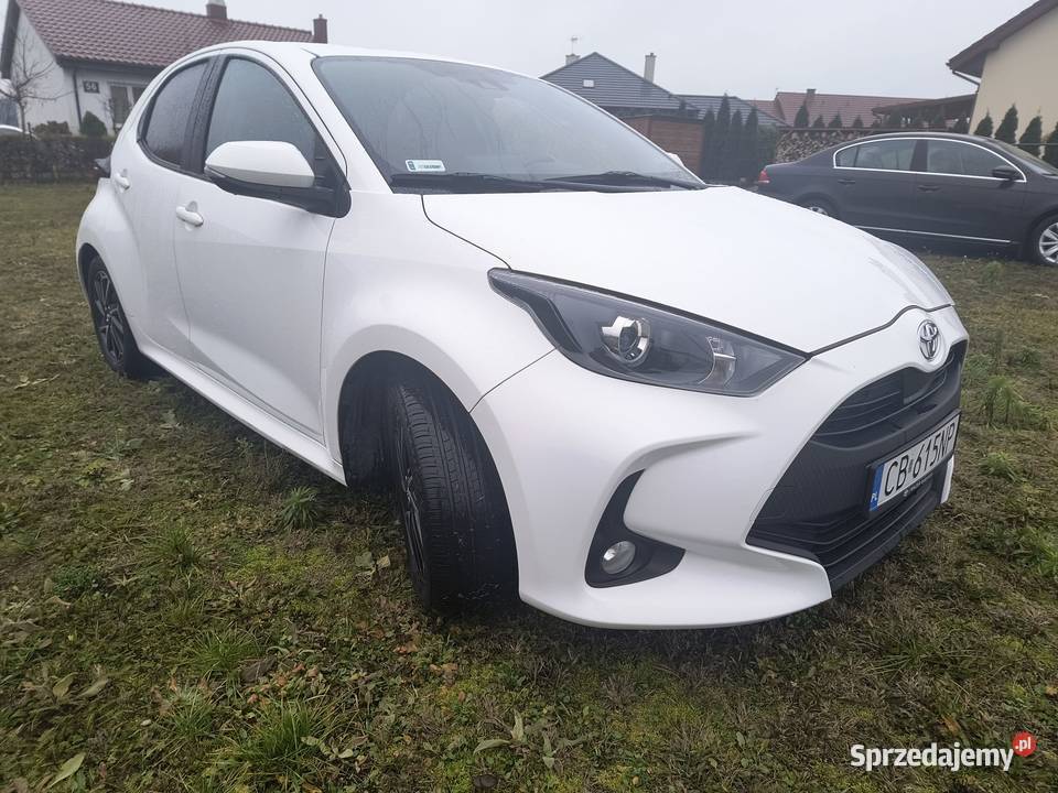 Yaris 15 LPG 2022 Krajowy Bezwypadkowy Rok produkcji 2022 Toruń