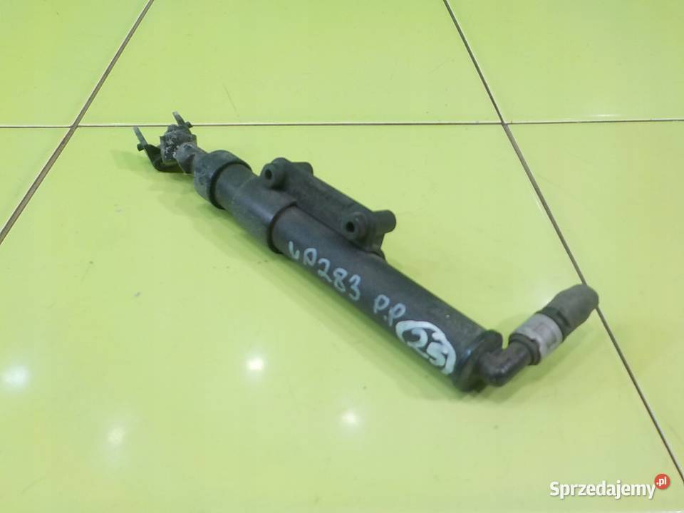 VOLVO S80 II LIFT I 24 D 10r SEDAN 4D Spryskiwacze reflektorów