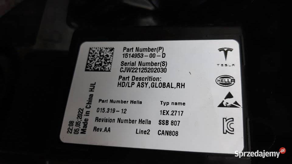 Tesla 3 Przednia prawa lampa Bukownica sprzedam