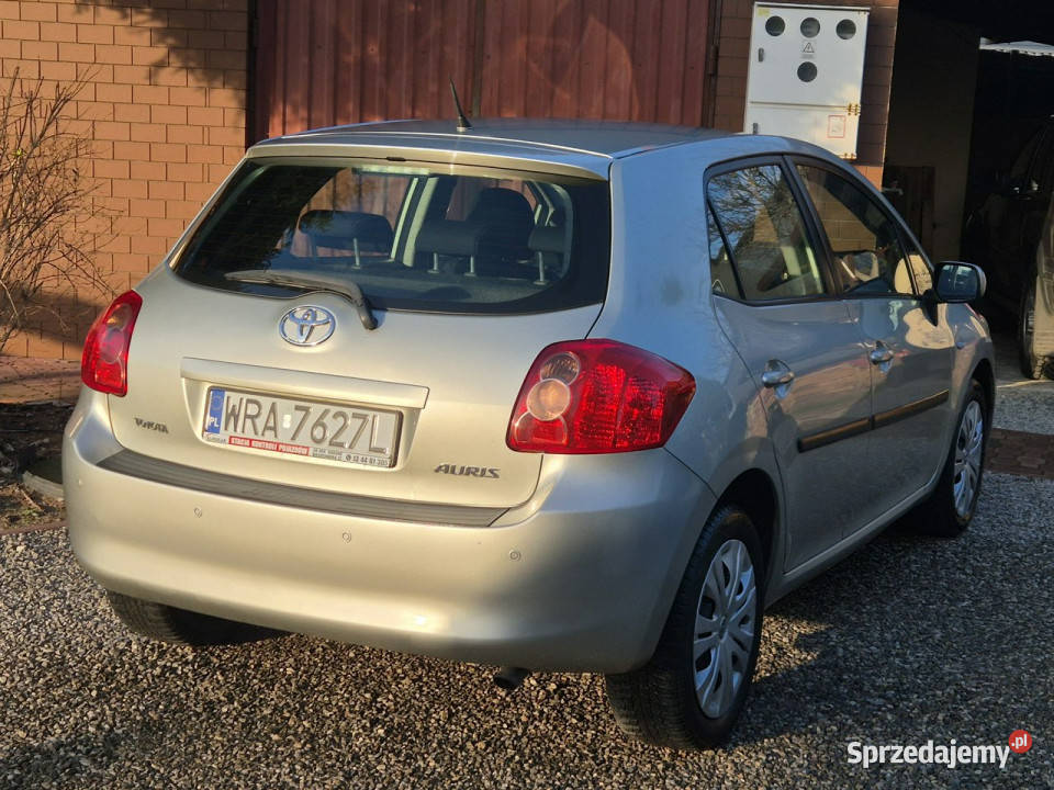 Toyota Auris 2007r 16B 124 Piękny 7 lat W światła przeciwmgielne Radom