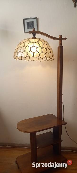 Lampa podłogowa w stylu Art Deco na kółkach Skierniewice