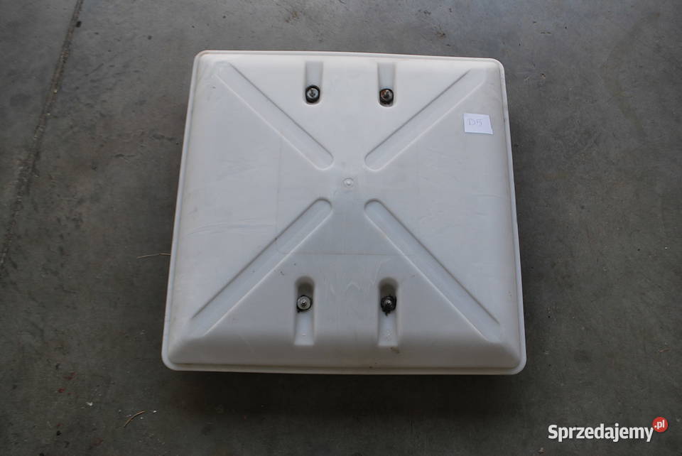 OKNO DACHOWESZYBERDACH DO KEMPINGUKAMPERAOTWÓR Kempingowe