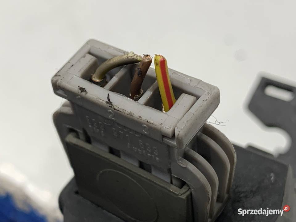 ZAMEK KLAPY TYŁ AUDI A4 B7 SedanLimuzyna