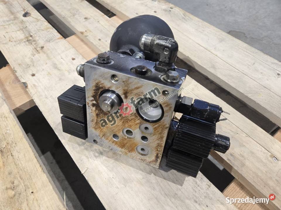 Zawór hydrauliczny Valtra T170 T171 T191 Hydraulika dolnośląskie Byków