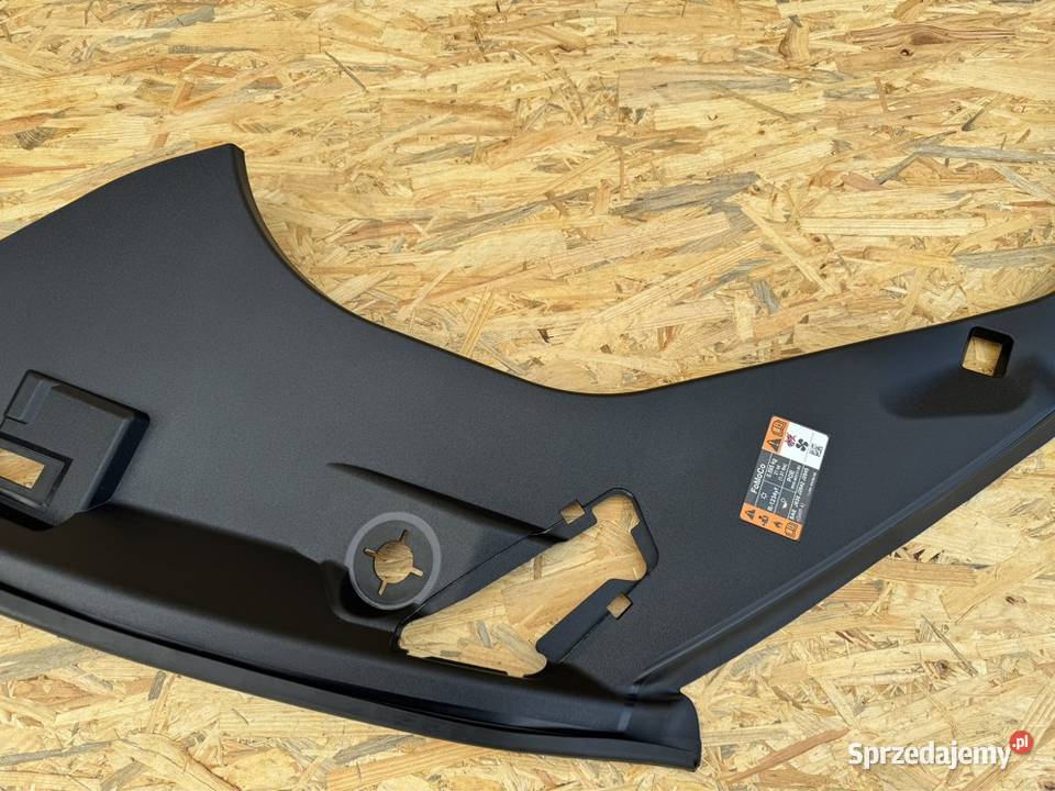 Listwa prawa schowka pod maskę ford Mache Sieraków