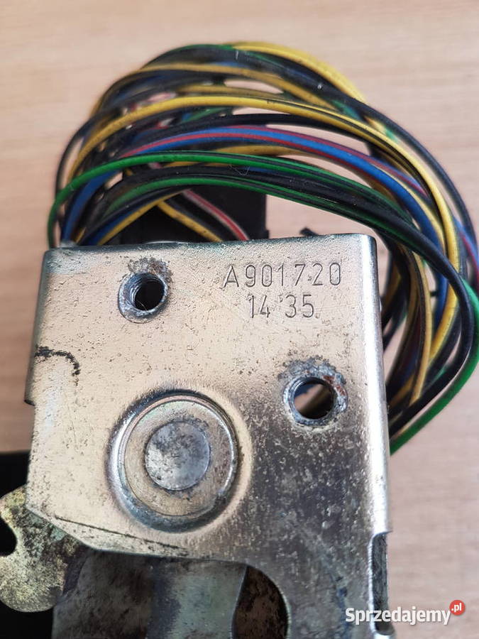 MERCEDES SPRINTER 901 903 ZAMEK DRZWI LEWY Rok produkcji 2000