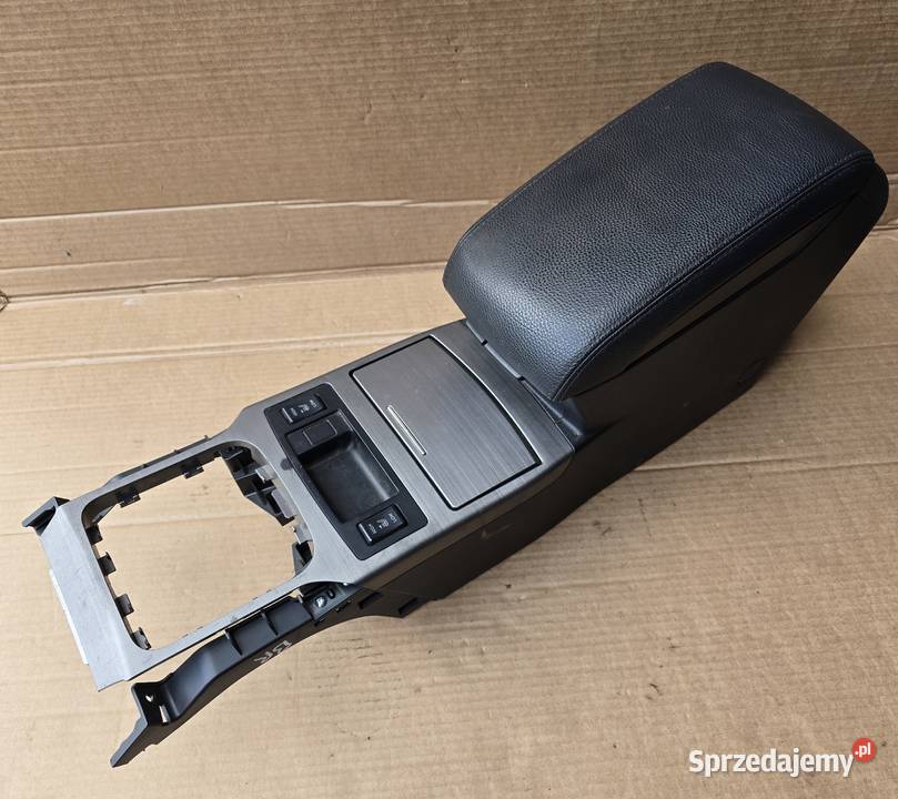 Subaru Outback IV BR podłokietnik panel ramka osobowe