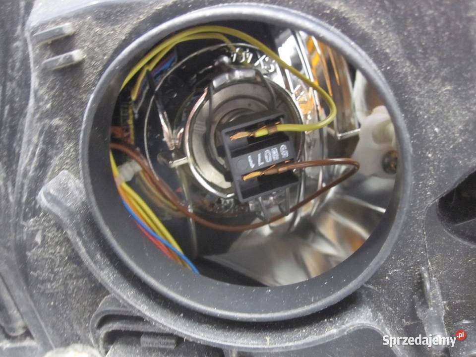 CITROEN C4 II 11r lampa lewa przód 46430711 Kielce