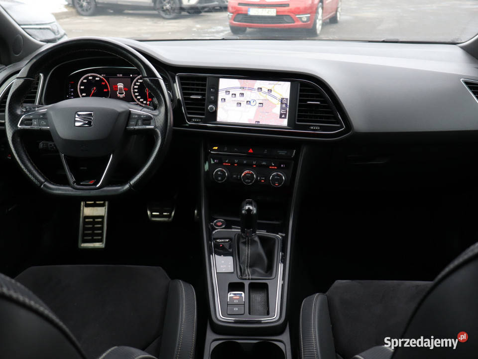 Seat Leon 20 TSI Cupra 300 biały