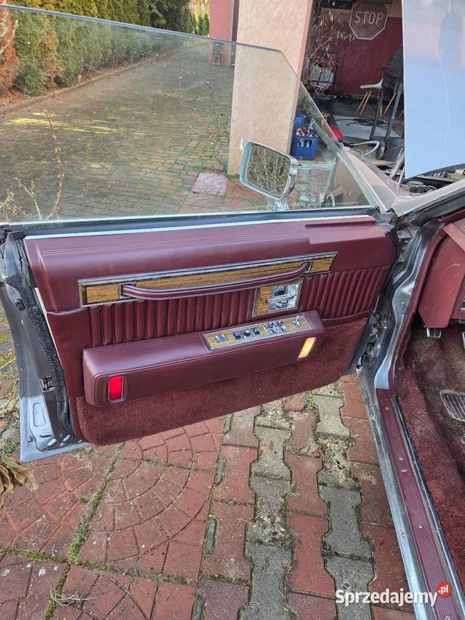 Cadillac Deauville Bobowo