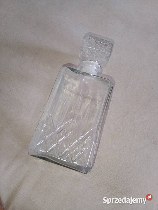 karafka butelka pojemnik kwadratowy rzeźbiony Dzbanki, karafki i mleczniki Szczecin sprzedam