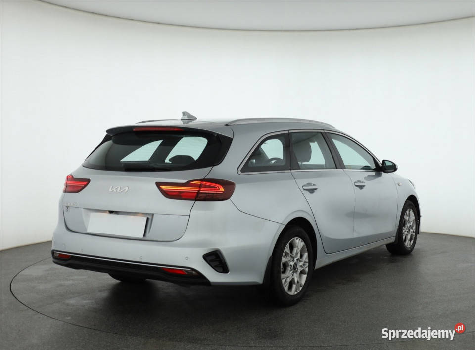 Kia Ceed 15 TGDI MHEV srebrny Cee'd Piaseczno