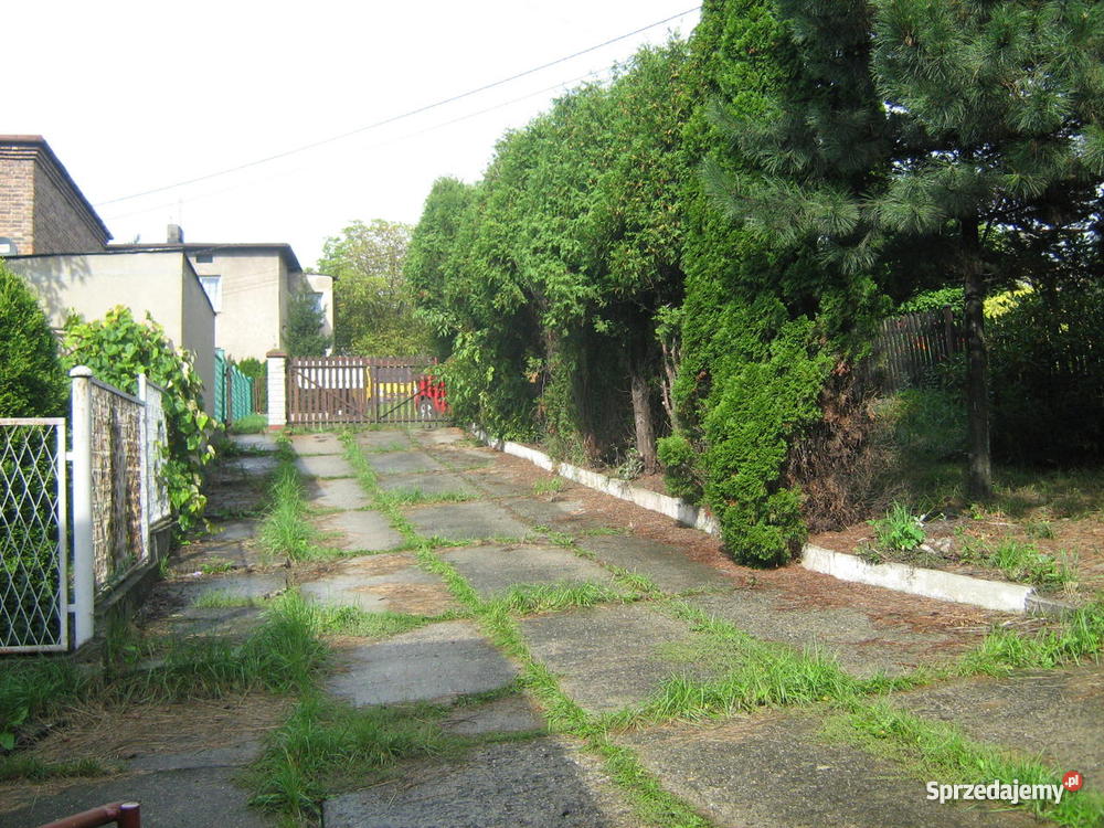 dom z lat 70tych z garażem do remontu Łaziska Górne